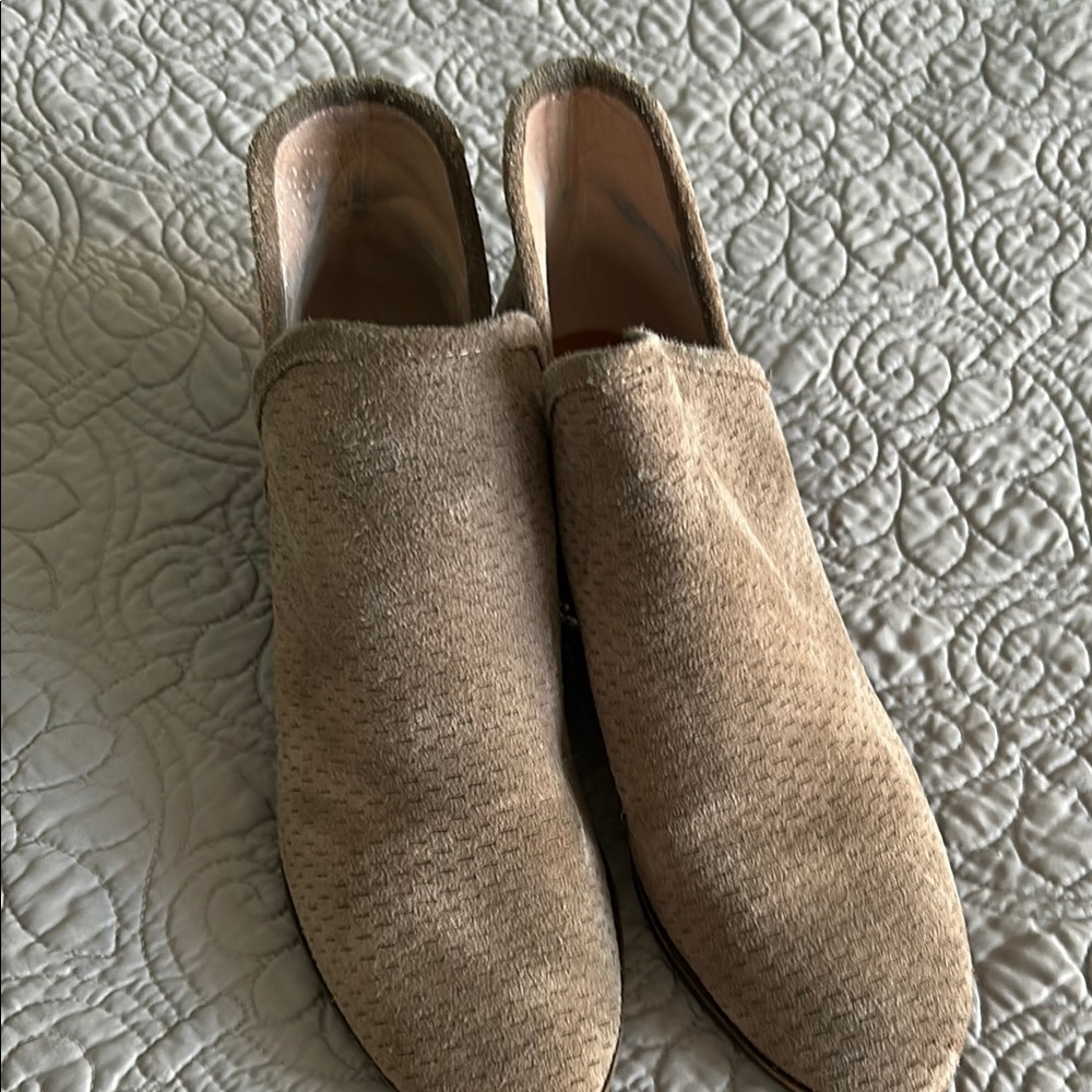Tan Mules with Textured Fabric and Rounded Toe